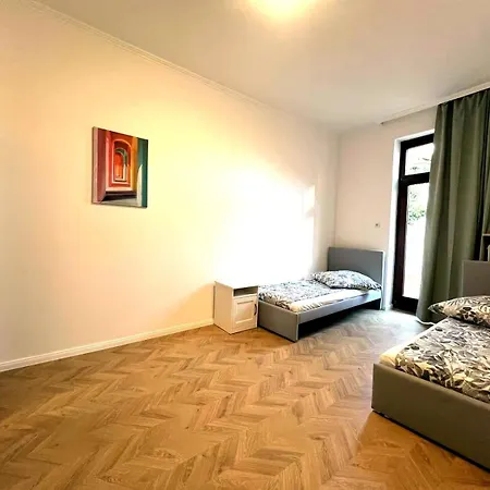 Monteur- & Familienapartment 6 Personen * Offenbach am Main